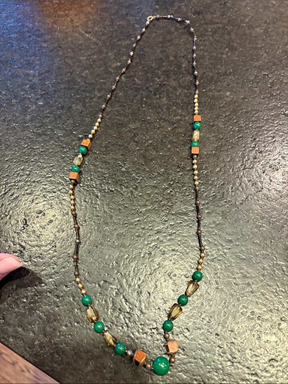 Green Beaded Womens Necklace - Unbranded